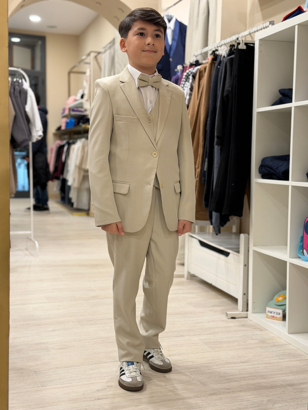 abito monopetto con gilet beige