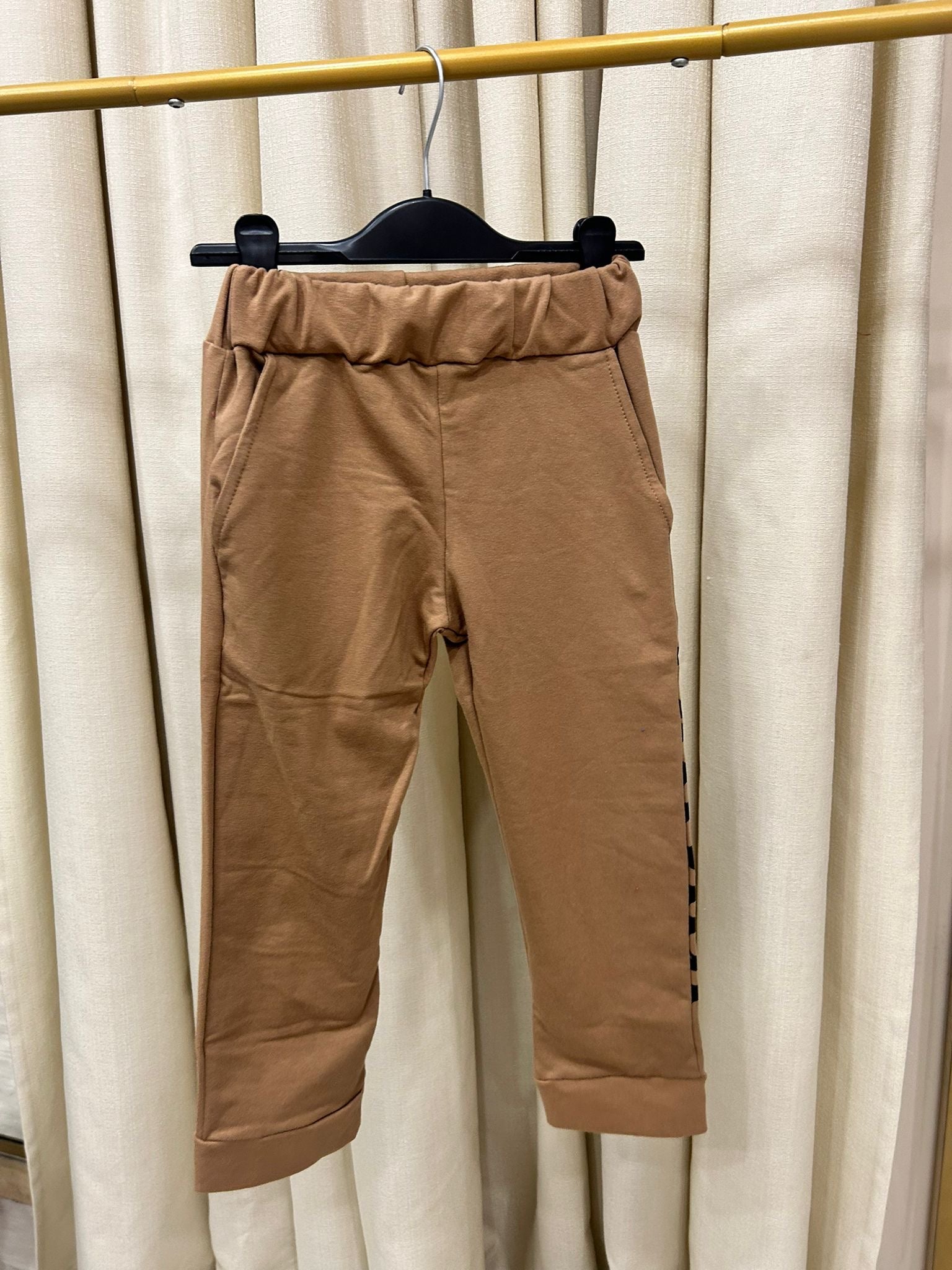 Pantatuta butnot couture camel