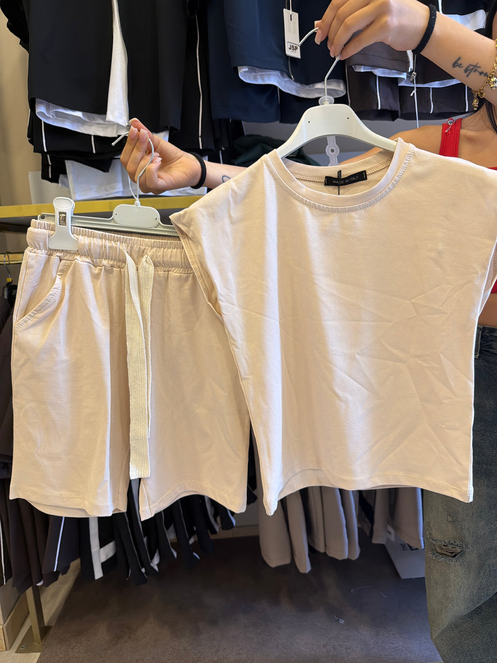 coordinato smanicato beige 5263