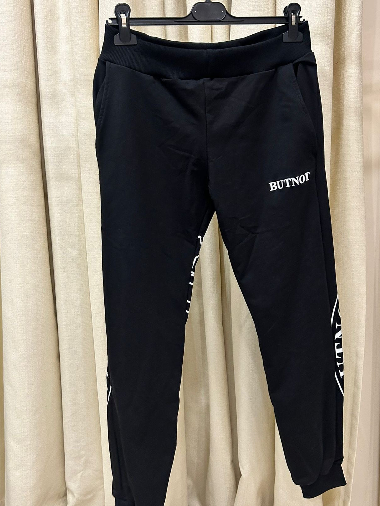 Pantatuta butnot BTN black