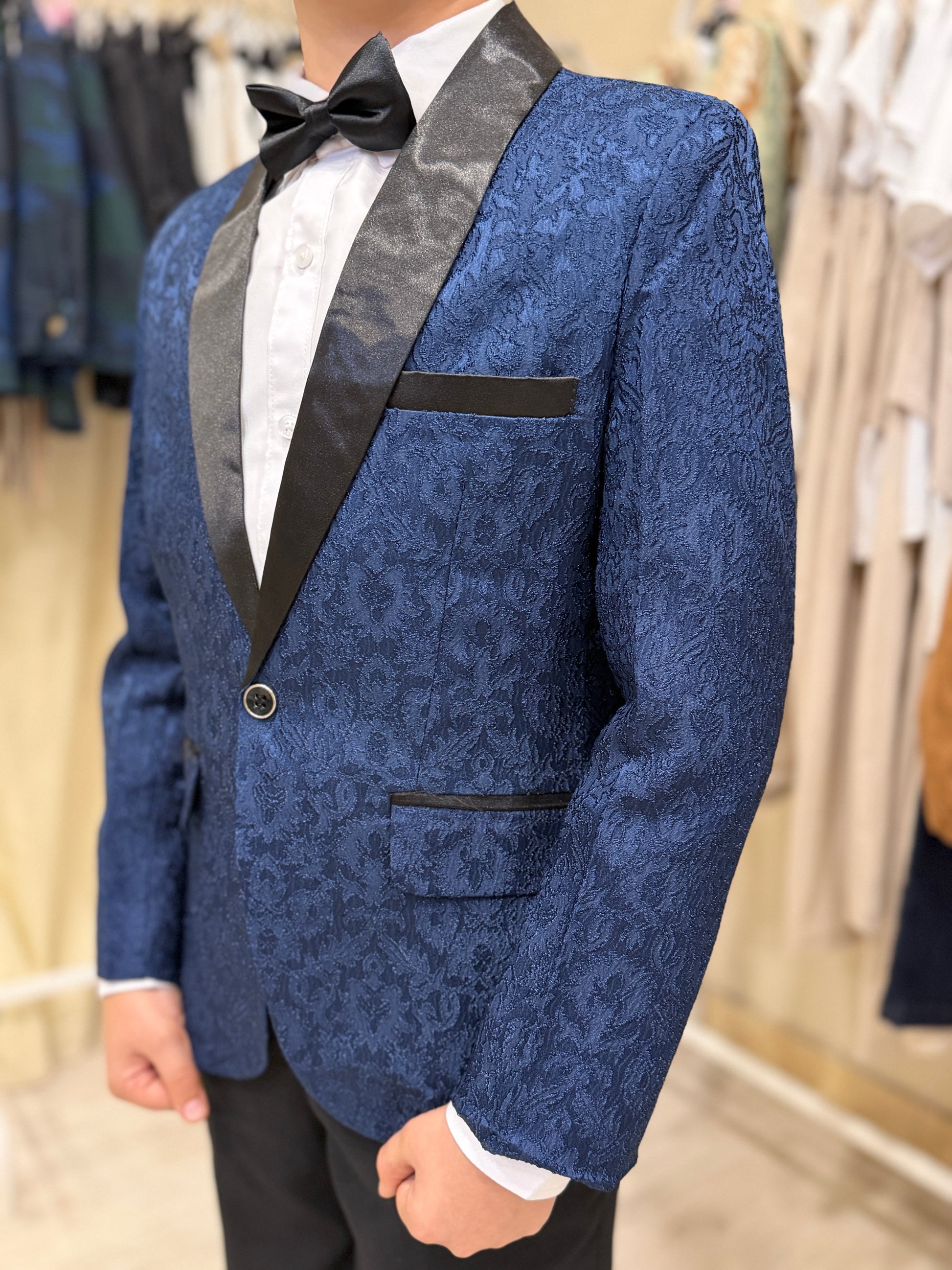 abito smoking con gilet damascato blu