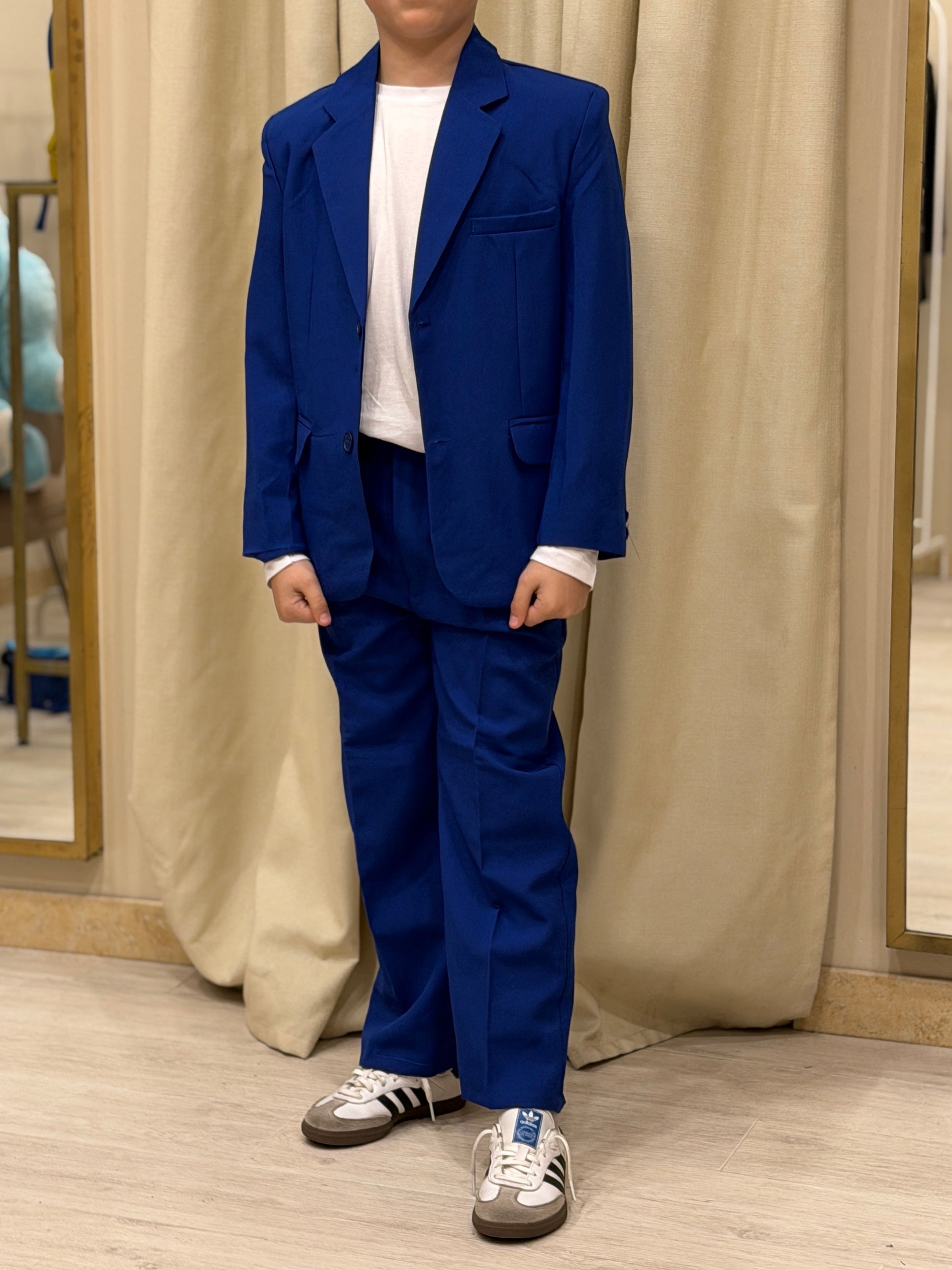 Abito monopetto con gilet blu royal