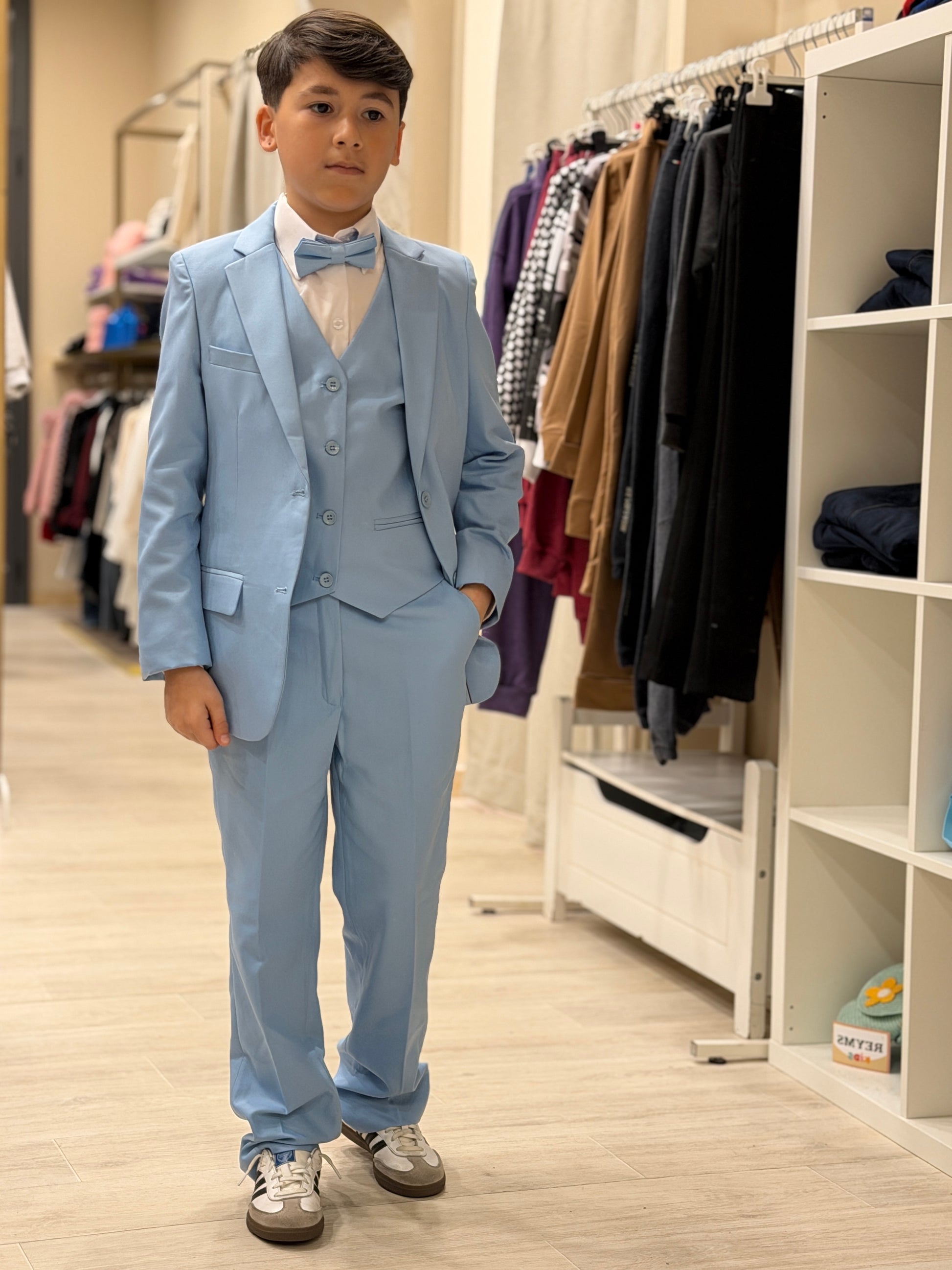 abito monopetto con gilet polvere