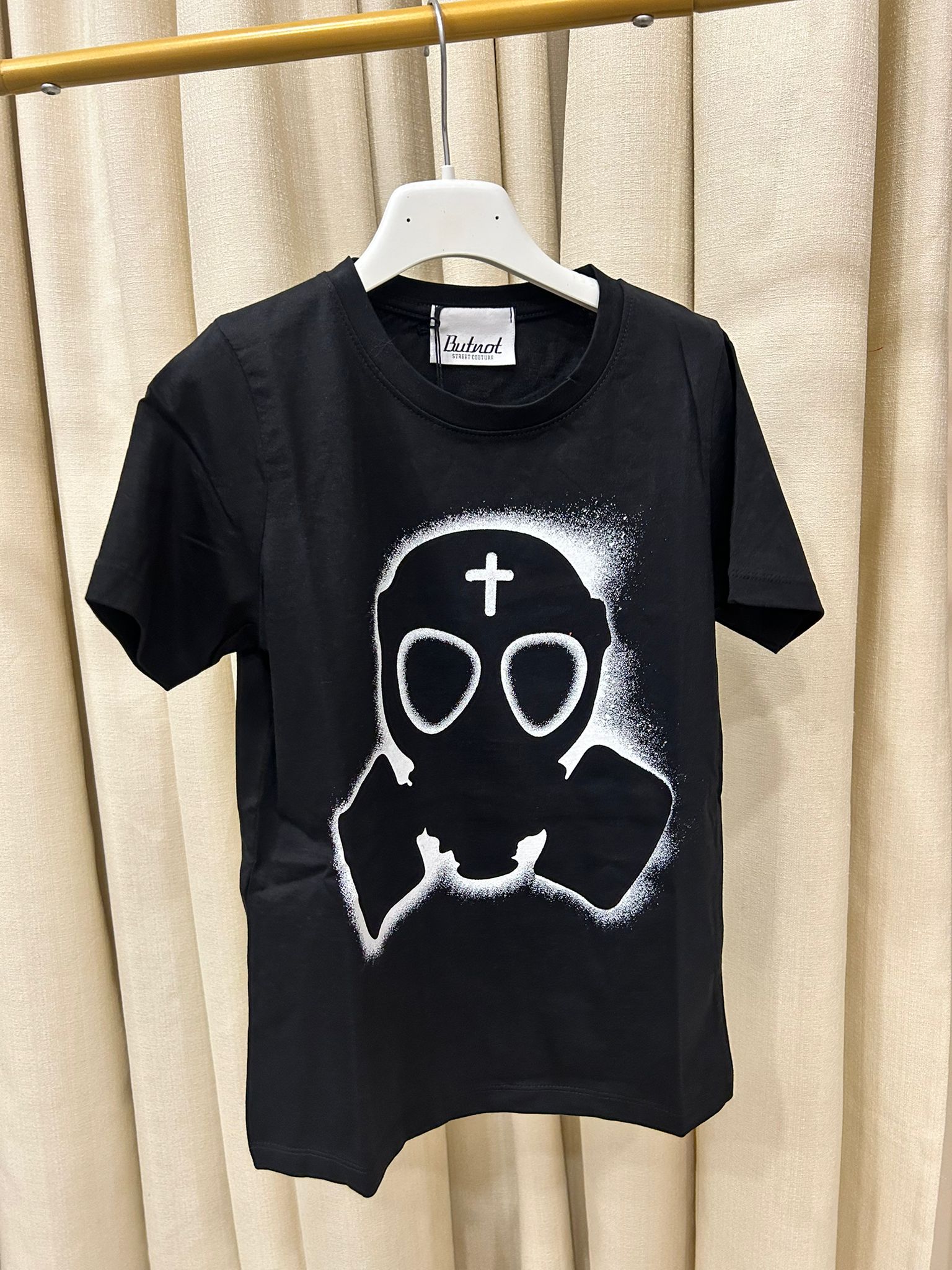 T shirt butnot logo 2 black