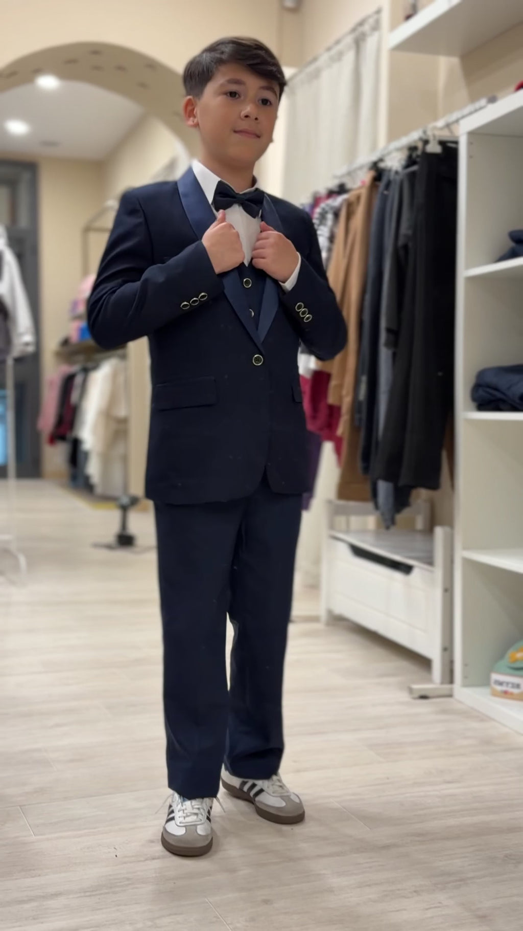 abito smoking con gilet blu