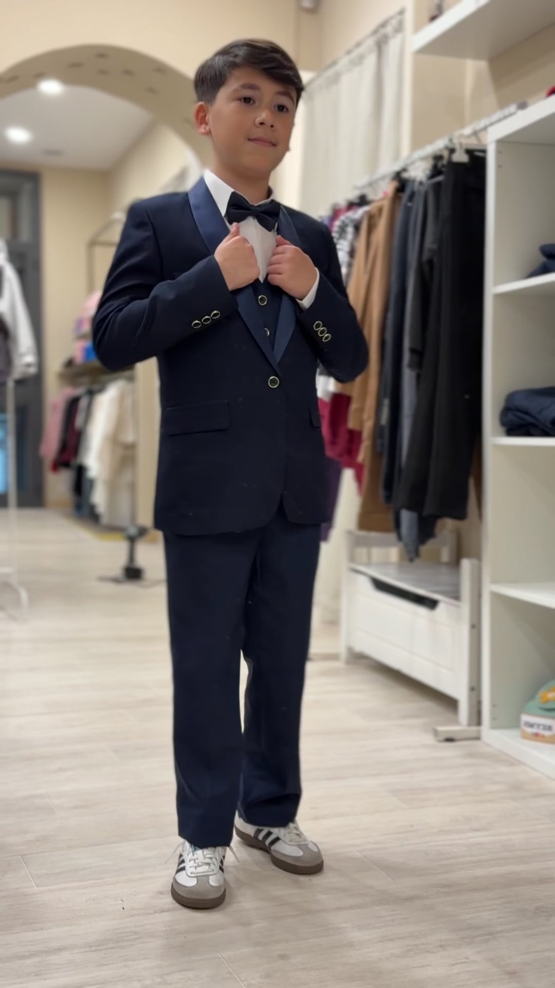 abito smoking con gilet blu